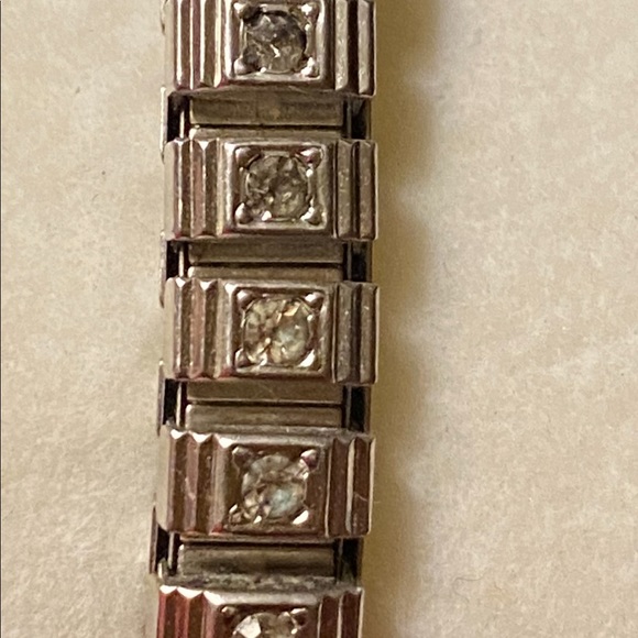 Woman’s Vintage Benrus  21 jewel Swiss watch. 14Kt